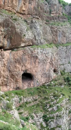Darband_cave,_Gilan